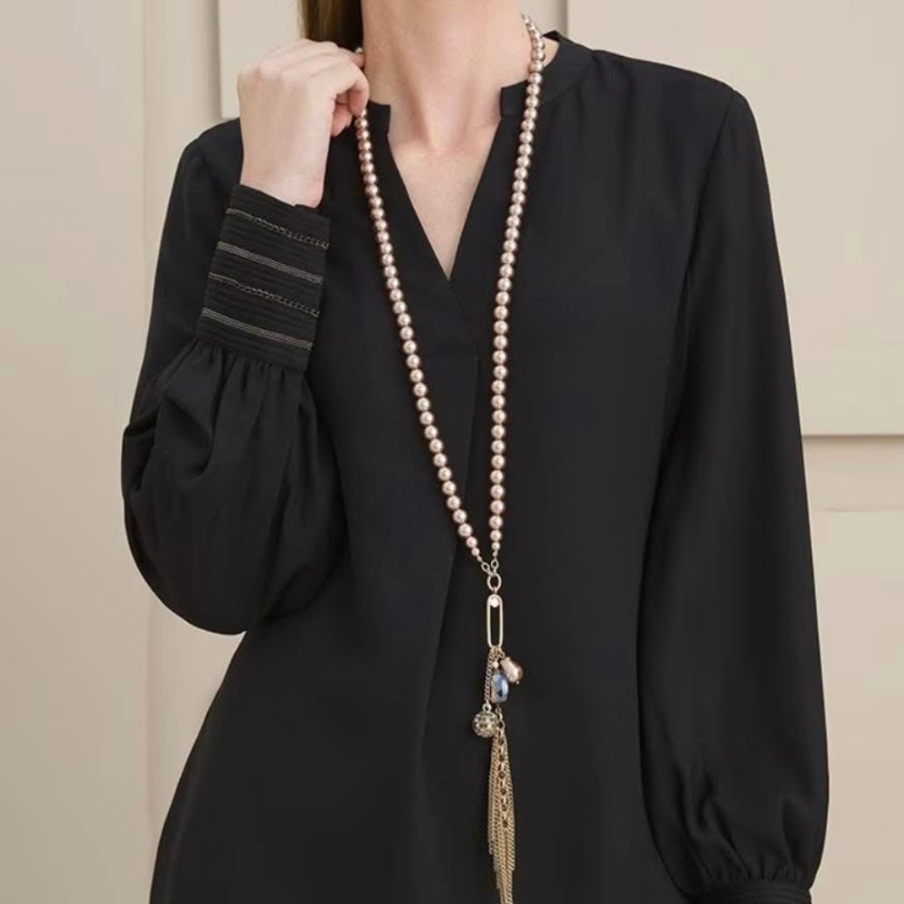 Chico’s Black Textured Crepe Chain Cuff Blouse NWT! Size Small